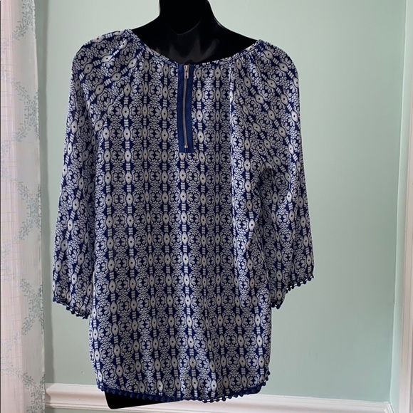 Xhilaration blue/white Boho top. Medium - Picture 5 of 8